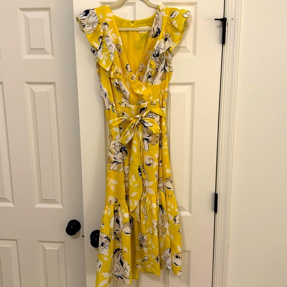 Eliza J Yellow Floral Ruffle Dress - Picture 4 of 12